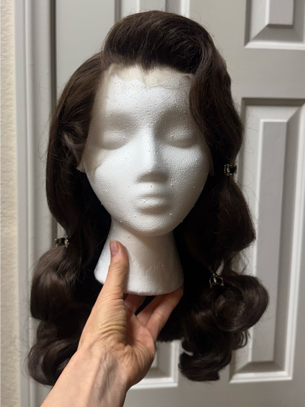 Classic Dark Brown Women's Synthetic Wig - Soft Wavy Old Hollywood Style